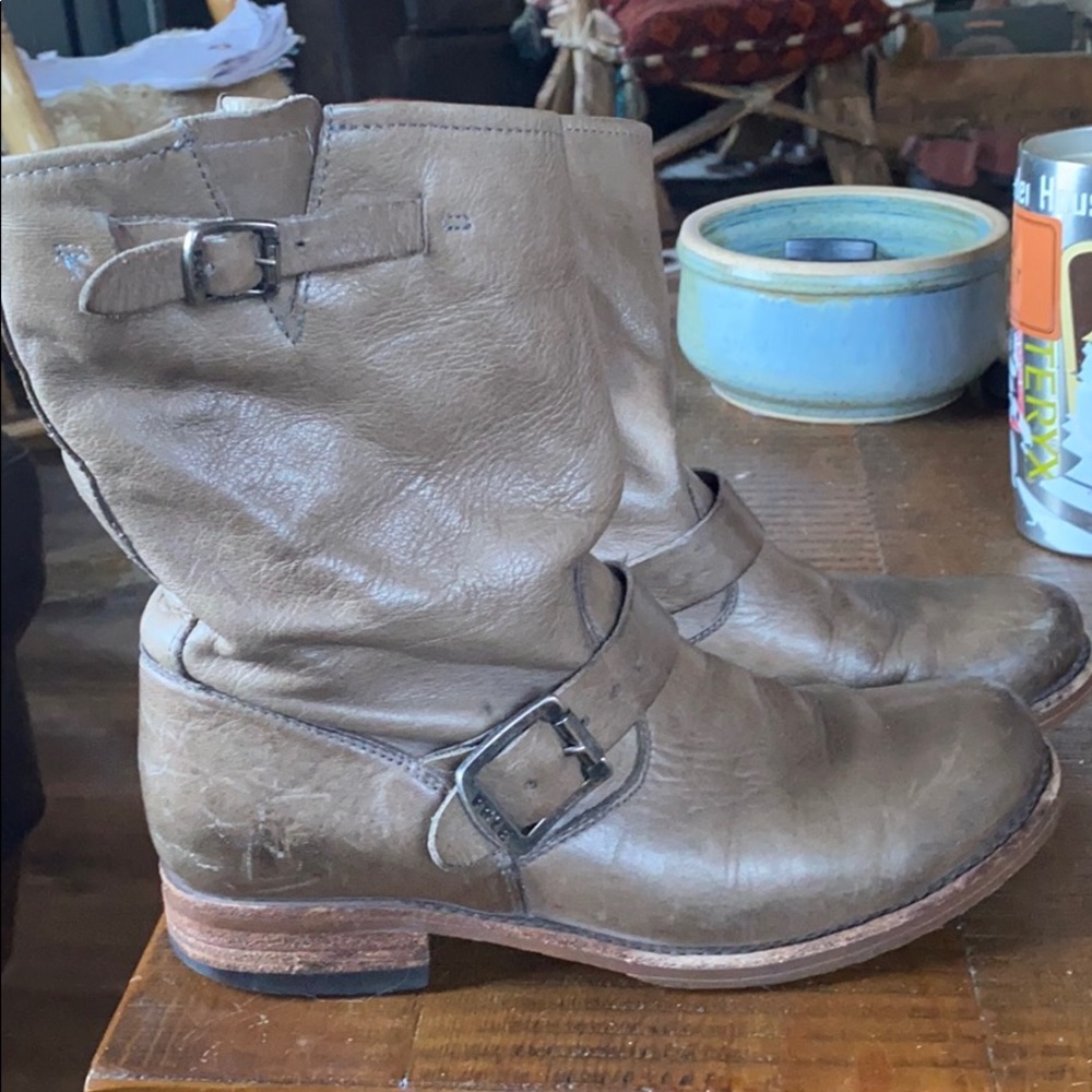 Frye Veronica short boot 9.5